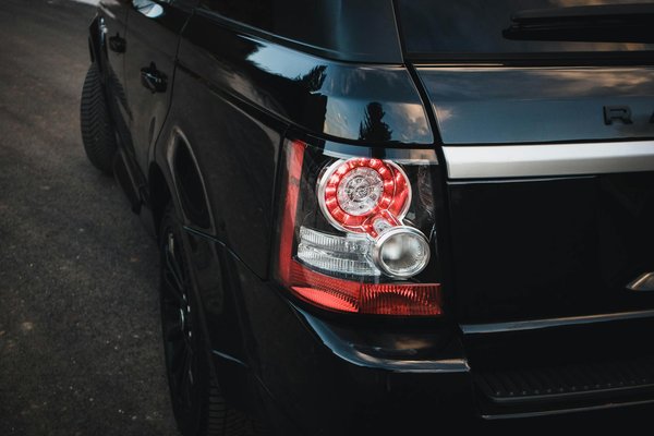 Wie behalten große Nachrichtenagenturen ihre Objektivität bei?