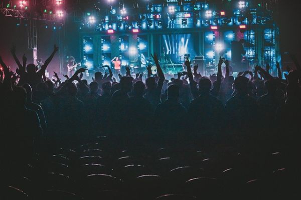 Till lindemann arena tour 2025: sichere dir jetzt deine tickets!
